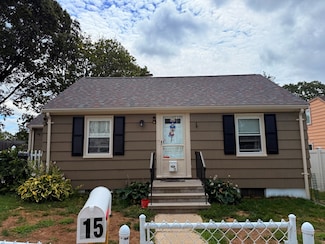 15 Hallron St, Hyde Park, MA 02136