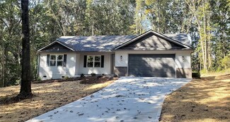 120 Debbie Dr, Pendleton, SC 29670
