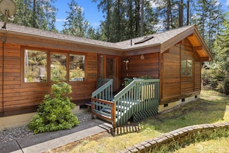 606 E Pointes Dr W, Shelton, WA 98584