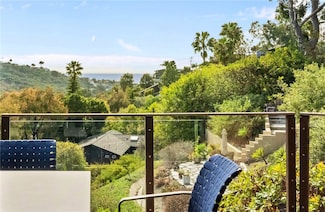 1372 Morningside Dr, Laguna Beach, CA 92651