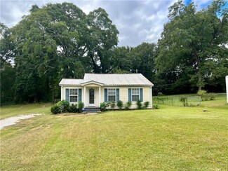 2545 55th St, Valley, AL 36854