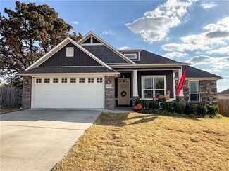 1631 Colonel Bartow Dr, Prairie Grove, AR 72753