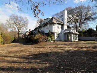 184 Dean Rd, Brookline, MA 02445