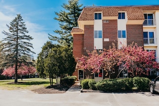 751 Main St Unit 80, South Portland, ME 04106