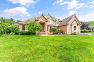 8905 South St SE, Warren, OH 44484