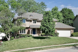 15818 Howard St, Omaha, NE 68118