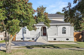 4421 Lakewood Dr, Metairie, LA 70002