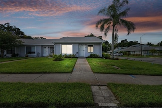 211 Somerset Cir N, Dunedin, FL 34698