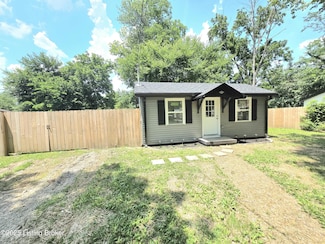 6910 Sylvania 4 Rd, Louisville, KY 40258