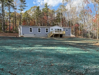 71 Foxcroft Ln, Hendersonville, NC 28792