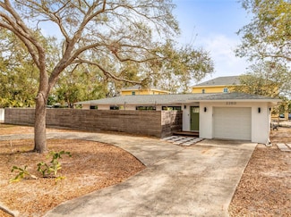 2260 Bay St SE, Saint Petersburg, FL 33705