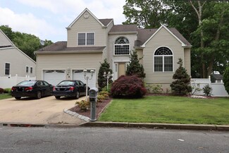 45 Jennifer Dr, Howell, NJ 07731