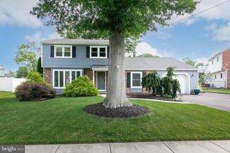 902 Sunset Dr, Somerdale, NJ 08083