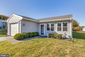 72 Saint Davids Place, Southampton, NJ 08088