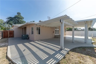 401 W Pioneer Ave, Redlands, CA 92374
