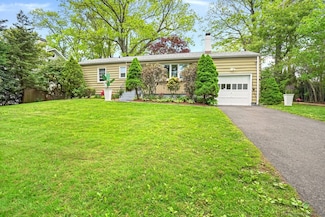 20 Old Wagon Rd, Old Greenwich, CT 06870