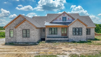240 Berkley Hall Dr, Berea, KY 40403