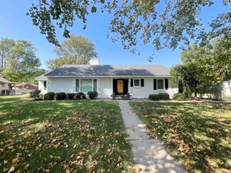 8 Whitmore Rd, Hutchinson, KS 67502