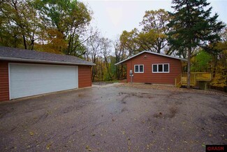 219 219 E Skyline Ct, Mankato, MN 56001