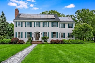 16 Dorset Ln, Lafayette, NJ 07848