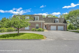 320 N Horatio Ave, Scranton, PA 18504