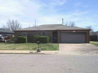 965 Cinderella Dr, Pampa, TX 79065