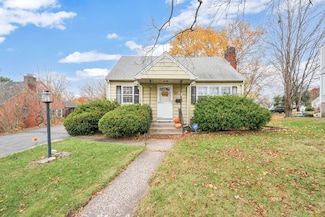 29 Bretton Rd, Manchester, CT 06042