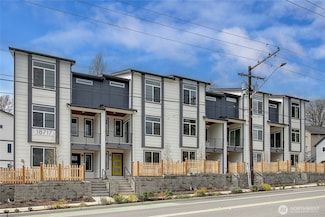6726 NE 187th St Unit 104, Kenmore, WA 98028