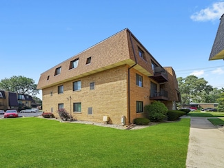 4917 W 109th St Unit 202, Oak Lawn, IL 60453