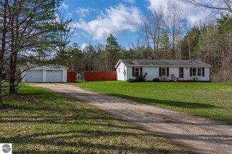 5861 W Baker Rd, Coleman, MI 48618