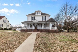 813 Old Cape Rd, Jackson, MO 63755