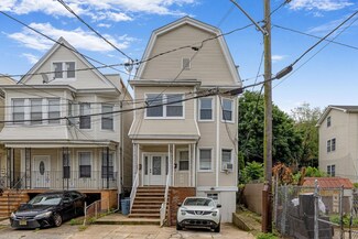 2 Apollo St, Jersey City, NJ 07306