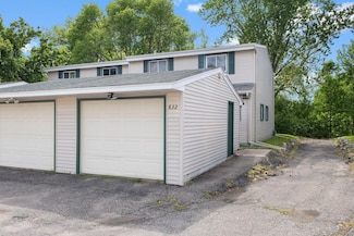 832 Woodgate Dr Unit 107, Saint Paul, MN 55127