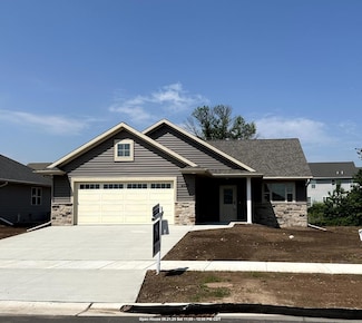 N9339 Gemstone Ct, Appleton, WI 54915