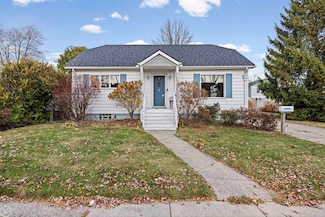 22915 E 13 Mile Rd, Saint Clair Shores, MI 48082