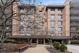 3900 Mission Hills Rd Unit 305, Northbrook, IL 60062