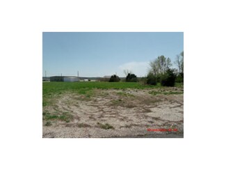 1200 E 4th Ave, Garnett, KS 66032