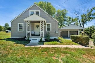 135 Pear Orchard Rd, Coraopolis, PA 15108