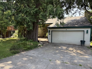 275 NE Scott Dr, Gresham, OR 97030