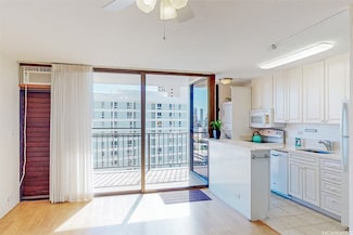 1630 Liholiho St Unit 1203, Honolulu, HI 96822