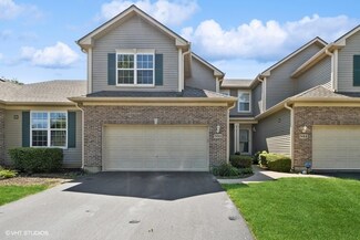 990 Oak Ridge Blvd, Elgin, IL 60120
