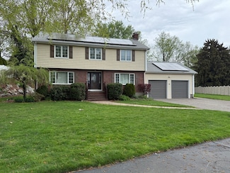 78 Rosewood Dr, Waltham, MA 02452