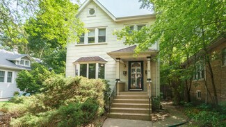 4721 N Kenton Ave, Chicago, IL 60630