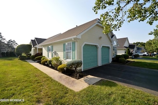 3168 Wood Spring Ln, Toms River, NJ 08755
