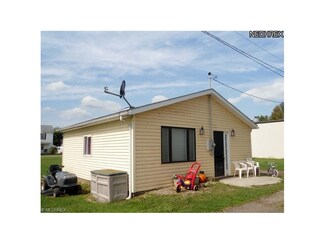 228 N 7th St, Byesville, OH 43723