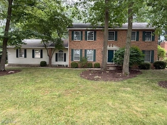 428 Cherry Hill Ln, Cortland, OH 44410