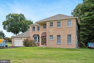 50 N Kitty Knight Dr, Southampton, PA 18966