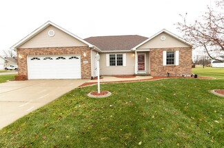 606 Fieldcrest Cir, Wanatah, IN 46390