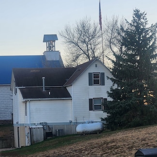 302 Main St, Volin, SD 57072