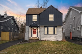 904 Elbon Rd, Cleveland, OH 44121